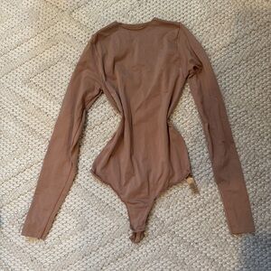 SKIMS Essential Crew Neck Long Sleeve Bodysuit S/M Sienna